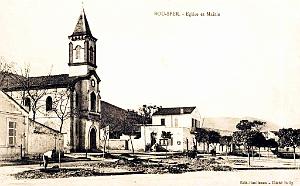 Bou-Sfer - L'Eglise et la Mairie